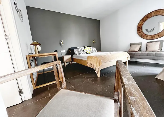 Apartment - Sleeps 4 - Parking - Close Villaverde (Fuerteventura)